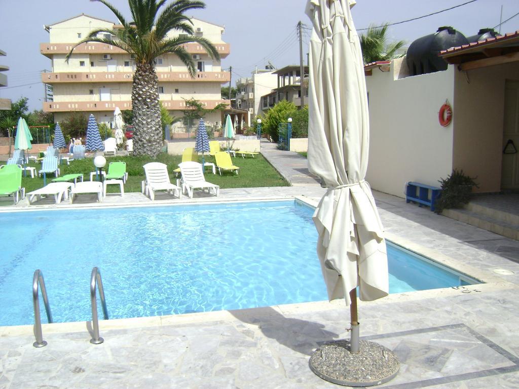 Australia Hotel Gazi Зручності фото